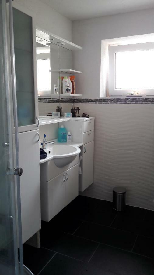 Wohnung Fuer Monteure Und Messebauer Algermissen Exterior photo